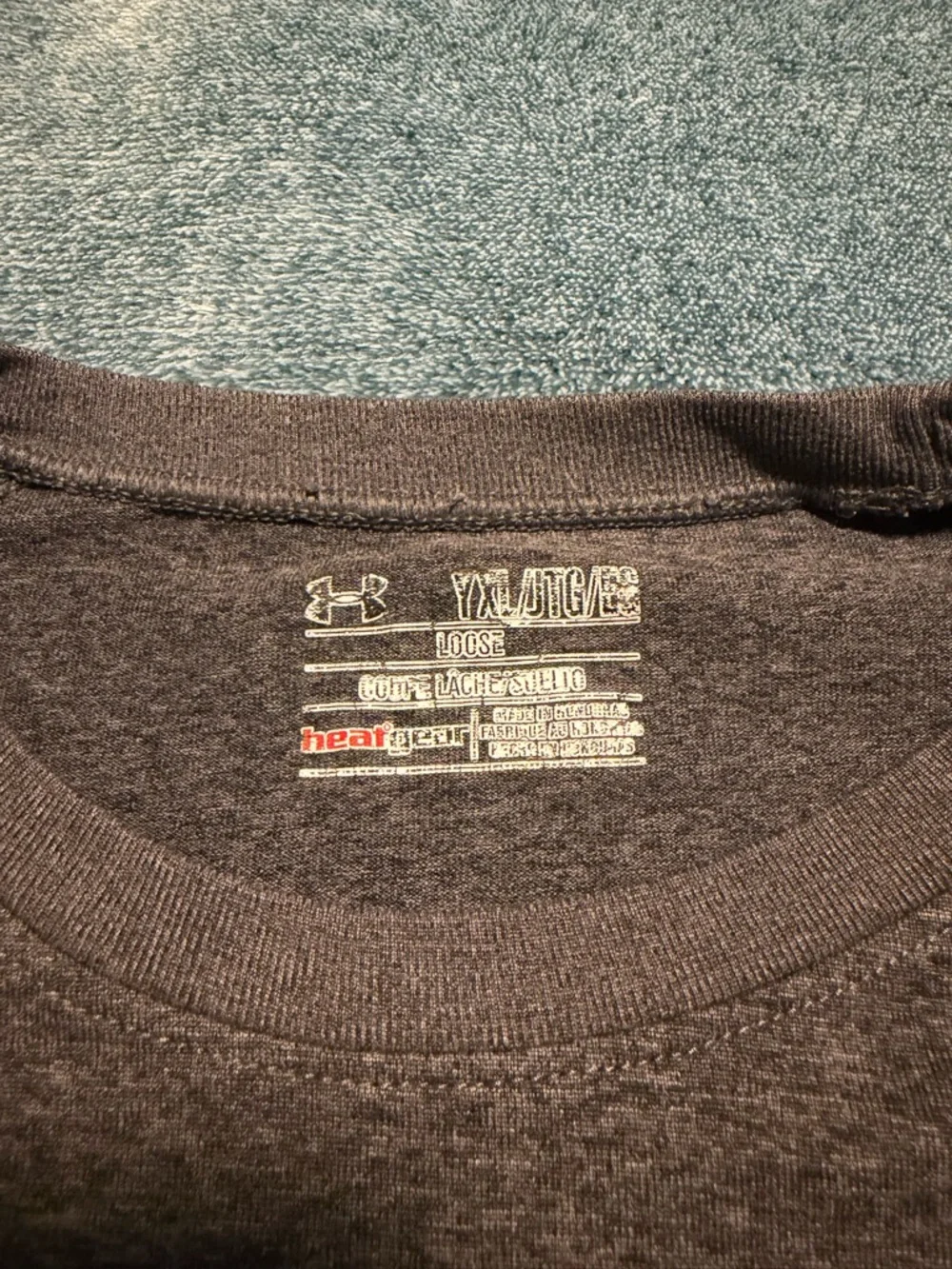Under Armour Boy's Gray Short‎ Sleeve Athletic Tee with Black Logo Size XL